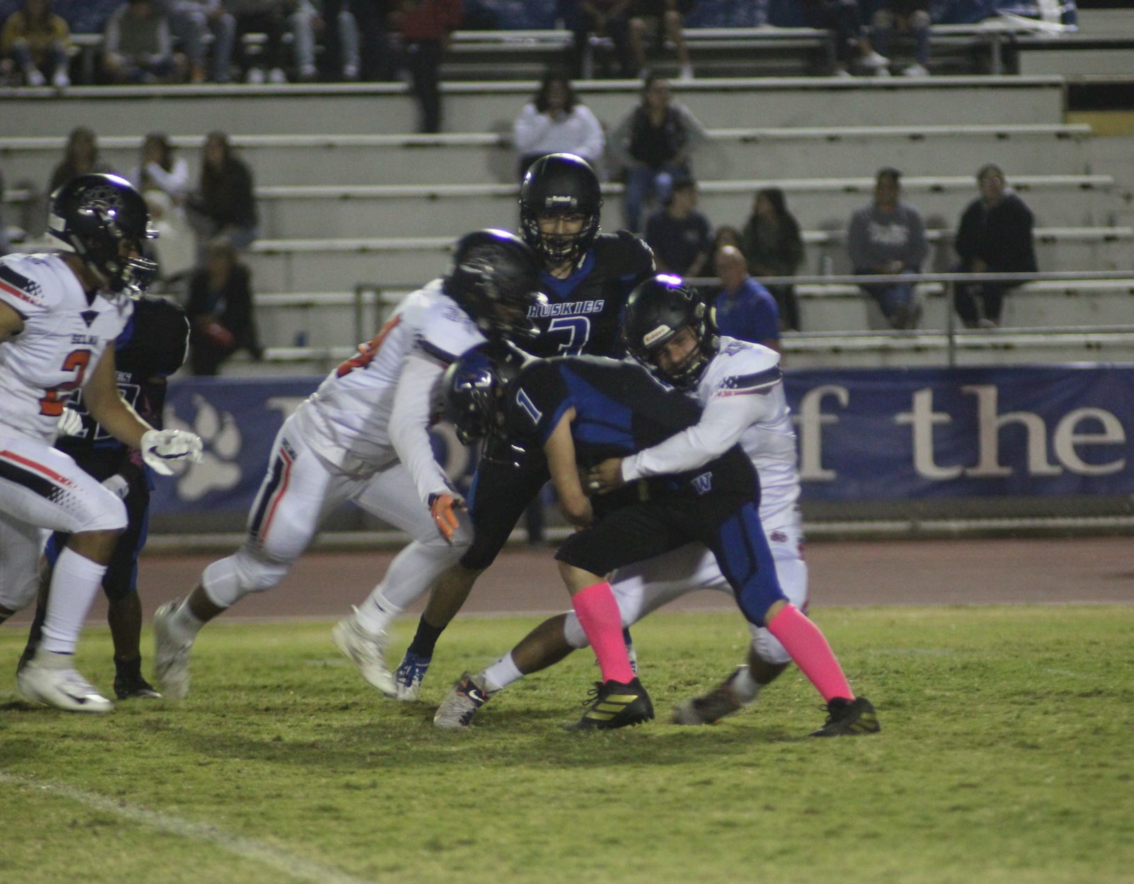 Bears demolish Huskies 49-0, start CSL at 1-0